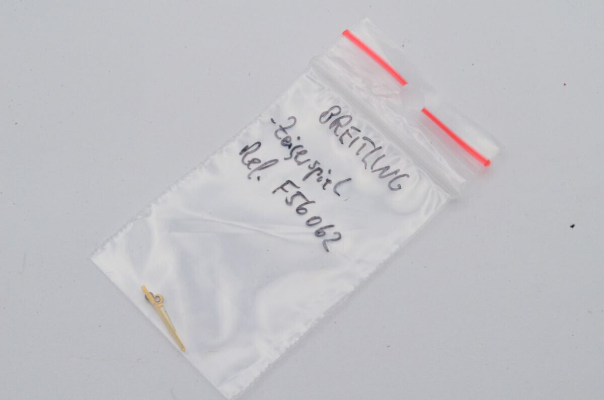 BREITLING AEROSPACE TITAN VINTAGE ZEIGERSATZ HANDS F56062 Main Image