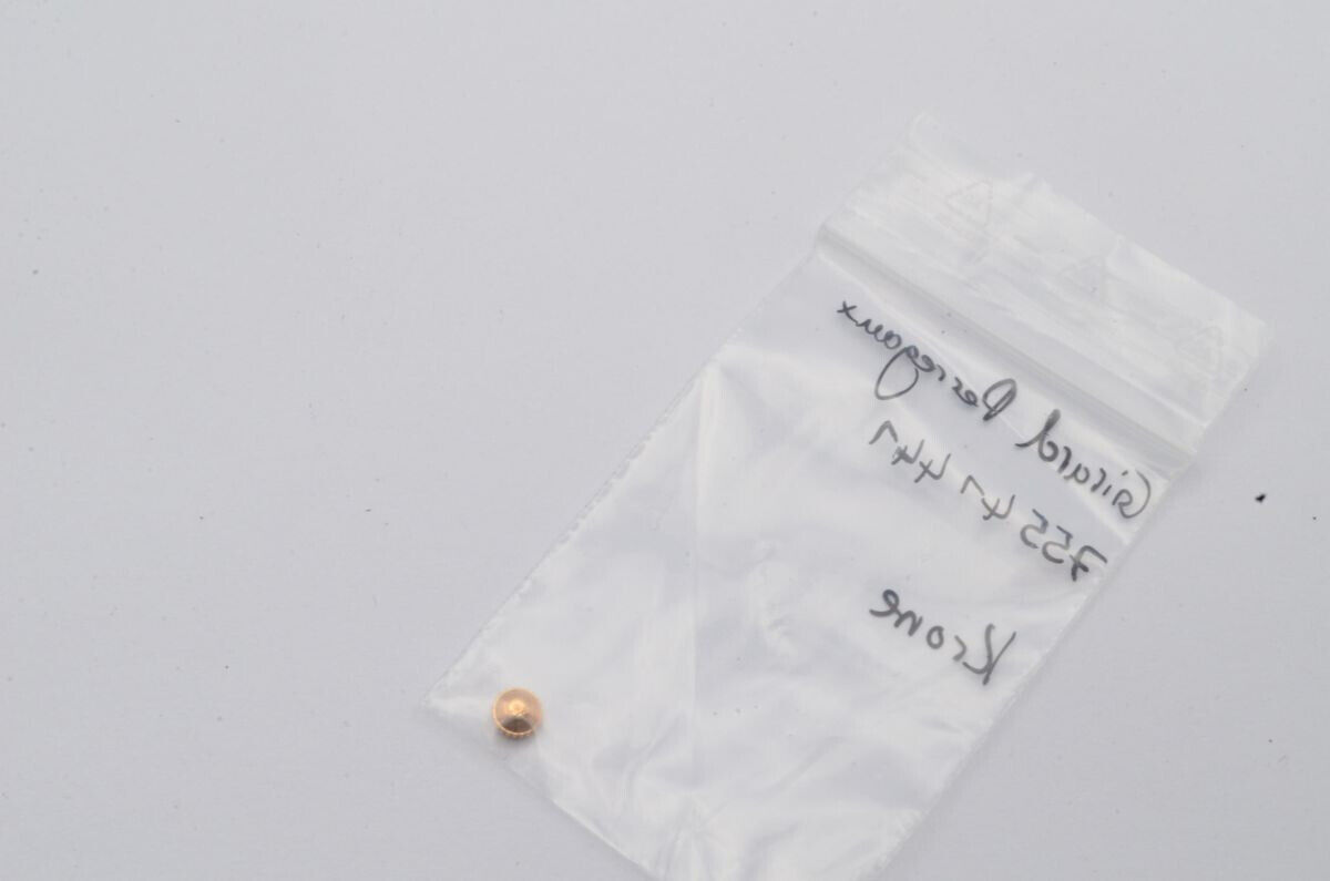 GIRARD-PERREGAUX GOLD KRONE CROWN VINTAGE FÜR HANDAUFZUG Gallery Image 0