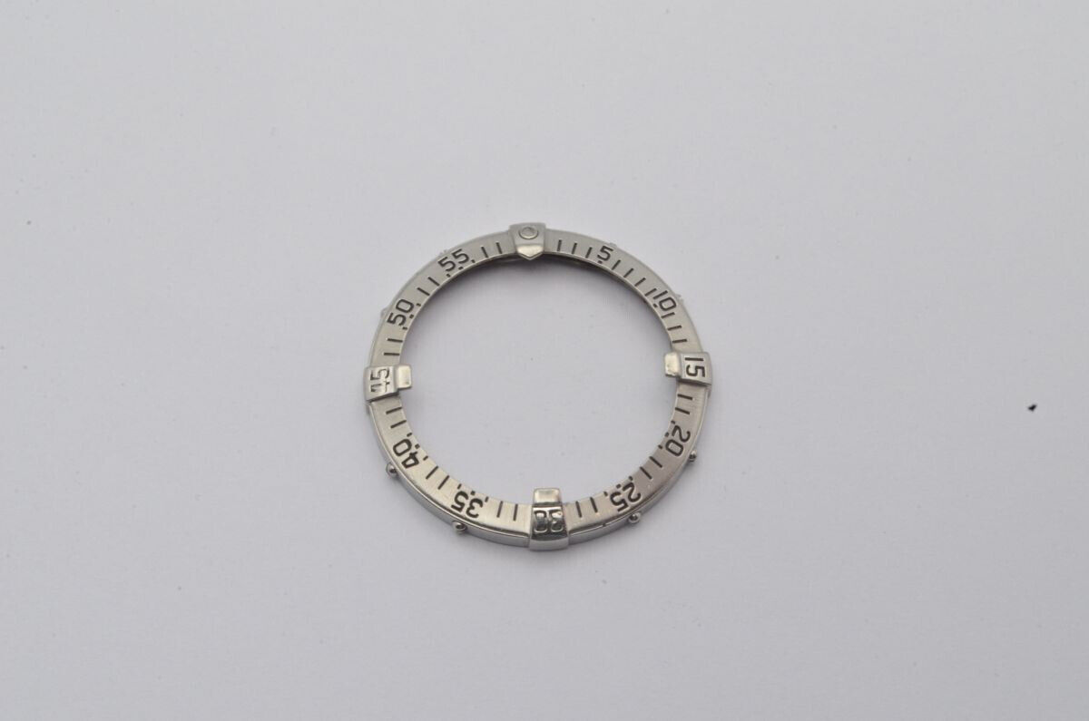 BREITLING LÜNETTE BEZEL COLT SUPEROCEAN 40MM A17360 STAHL Main Image